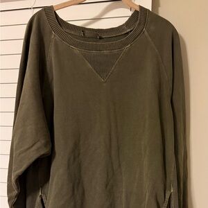 Women’s Zenana Olive Green Sweatshirt with pockets Mineral washed XL